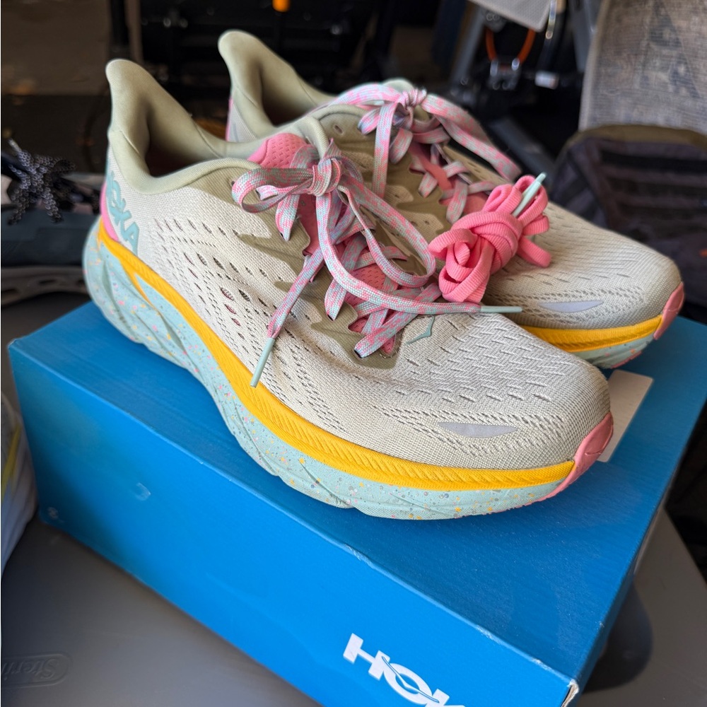 HOKA X FP MOVEMENT SIZE 9